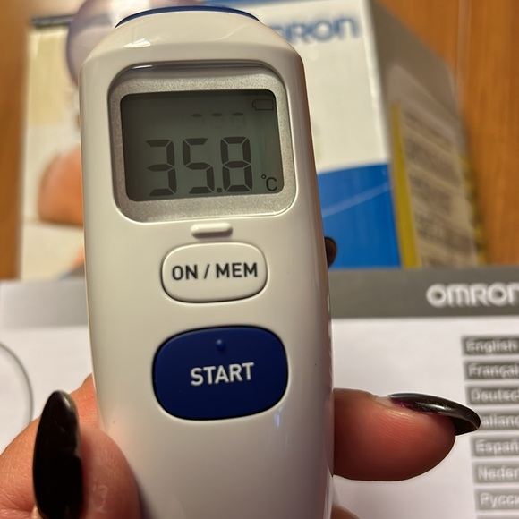 Omron Gentle Thermometer 720 - Picture 6 of 10